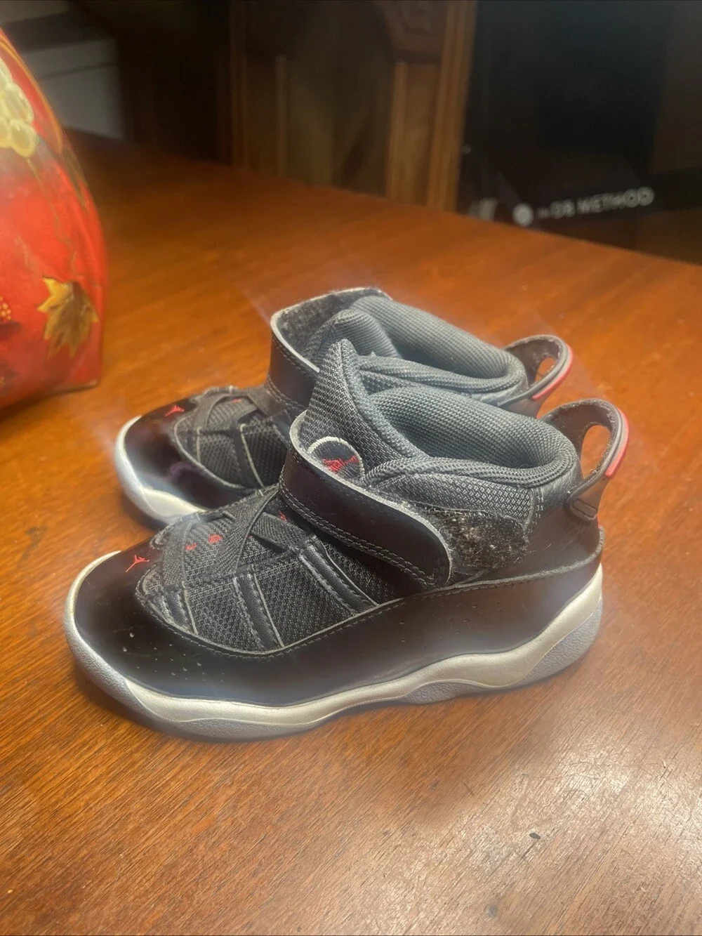 Nike Jordan Toddler's 6 Rings Black Leather Sneakers 323420 064 Size 10C